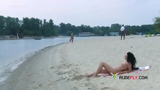 Ravishing nude beach girl